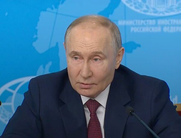 Головна 67 Росіяни шоковані: удари по НПЗ в Омську розлютили Путіна