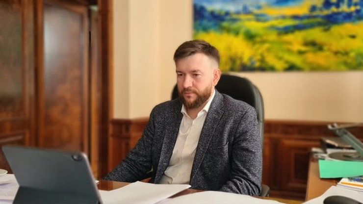Зеленський шокував призначенням: хто замінить Свириденко в кріслі міністра 8 Зеленський шокував призначенням: хто замінить Свириденко в кріслі міністра 8