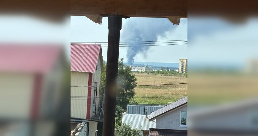Головна 82 Третій склад Wildberries палає: що відомо про атаку дронів у Пермі