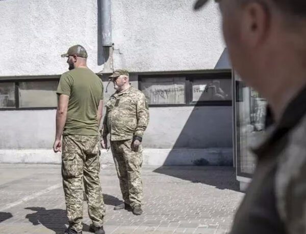 Головна 68 Нардеп розкрив шокуючу правду: військкомати платять за кожного затриманого