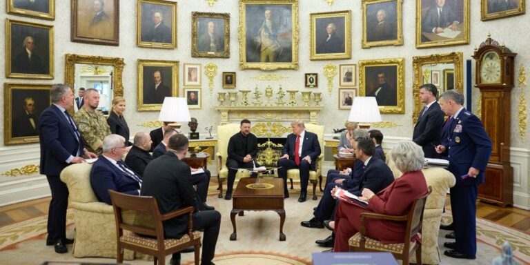 Спецпосланці США прямують до України: готується зустріч Зеленського та Трампа 8