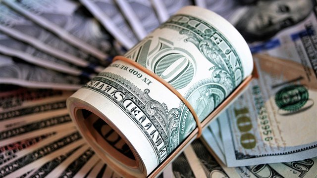 Національний банк України минулого тижня зменшив обсяги валютних інтервенцій на 5,6%. 2 Національний банк України минулого тижня зменшив обсяги валютних інтервенцій на 5,6%. 2