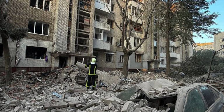 Росія випустила понад 70 ракет за ніч: Зеленський про масштаби обстрілу України 30 липня 13 Росія випустила понад 70 ракет за ніч: Зеленський про масштаби обстрілу України 30 липня 13
