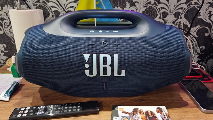 JBL рокоче: експерти розкривають секрети найпотужнішої колонки літа 2026 (фото) 4 JBL рокоче: експерти розкривають секрети найпотужнішої колонки літа 2026 (фото) 4