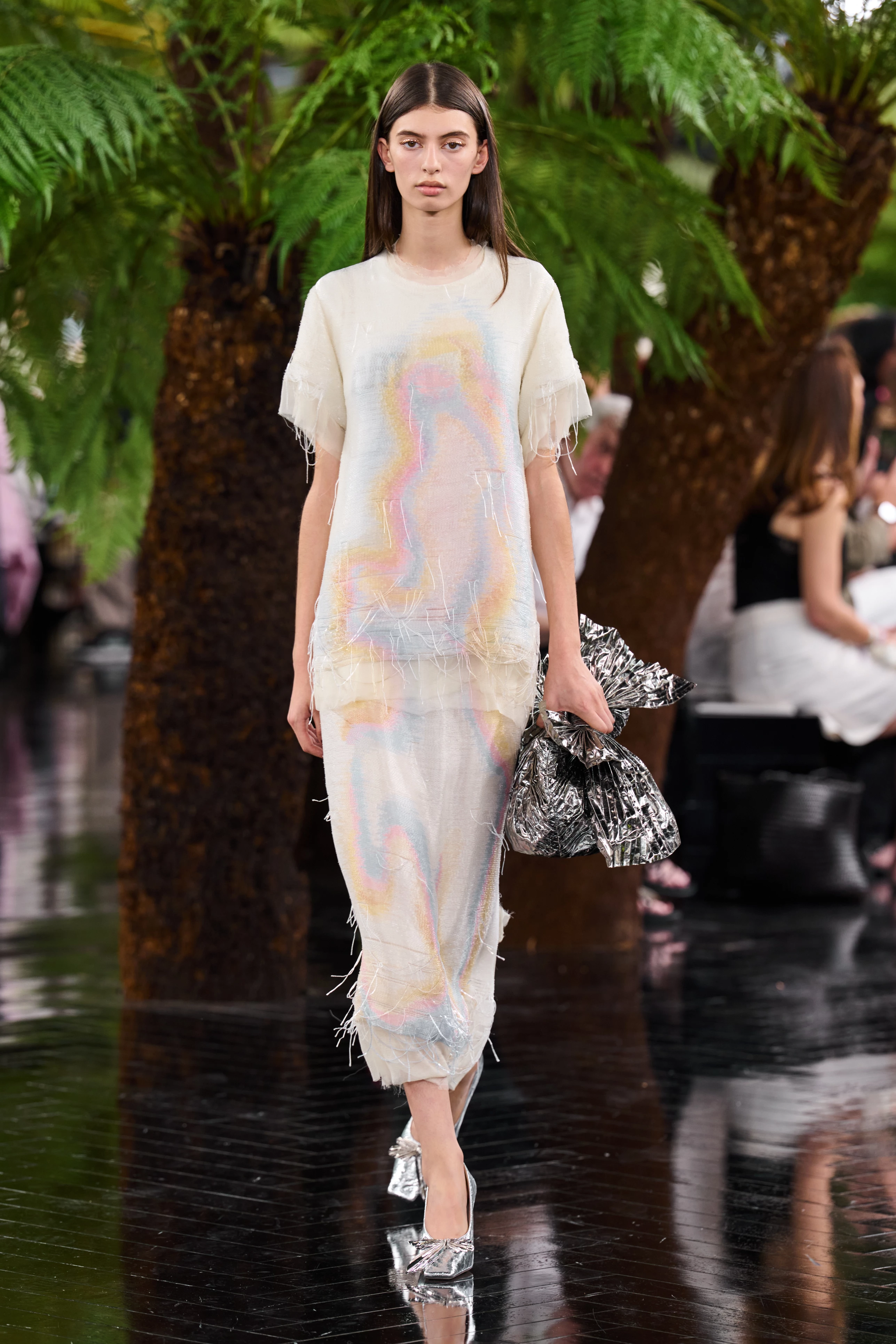 Dior Couture Осінь-Зима 2026/2027: Одяг, що оживляє природу 22 Dior Couture Осінь-Зима 2026/2027: Одяг, що оживляє природу7