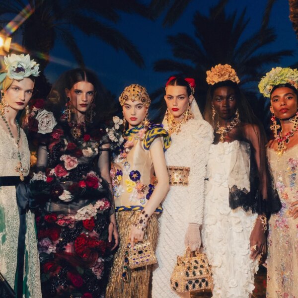 Головна 94 Dolce & Gabbana повертають високу моду на батьківщину: ексклюзивне кутюрне…