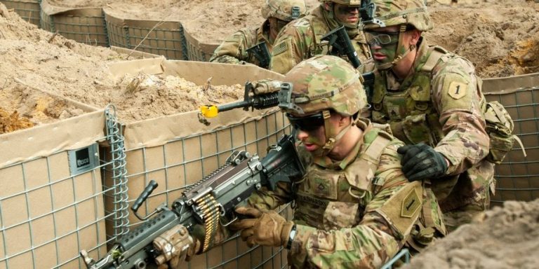 Війна в Україні переписала військову тактику: що вже не працює 9 Війна в Україні переписала військову тактику: що вже не працює 9