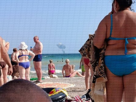Ворог обстріляв Одещину: в Чорному морі спалахнули цивільні судна 10 Ворог обстріляв Одещину: в Чорному морі спалахнули цивільні судна 10