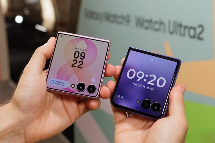 Samsung Galaxy Z Flip5 проти Motorola Razr 40 Ultra: хто переміг у битві розкладних смартфонів? 9 Samsung Galaxy Z Flip5 проти Motorola Razr 40 Ultra: хто переміг у битві розкладних смартфонів? 9