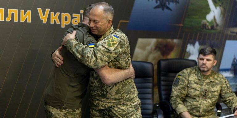 Драпатий перебрав командування ЗСУ: Сирський озвучив побажання 3 Драпатий перебрав командування ЗСУ: Сирський озвучив побажання 3