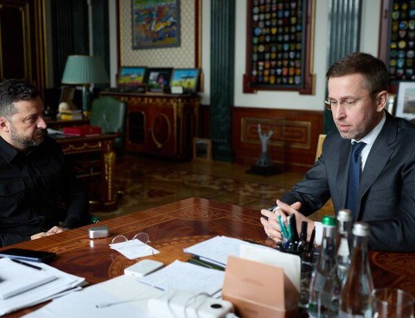 Головна 85 Завершуємо навчання перед зимою: Корецький зустрівся зі “слугами народу”
