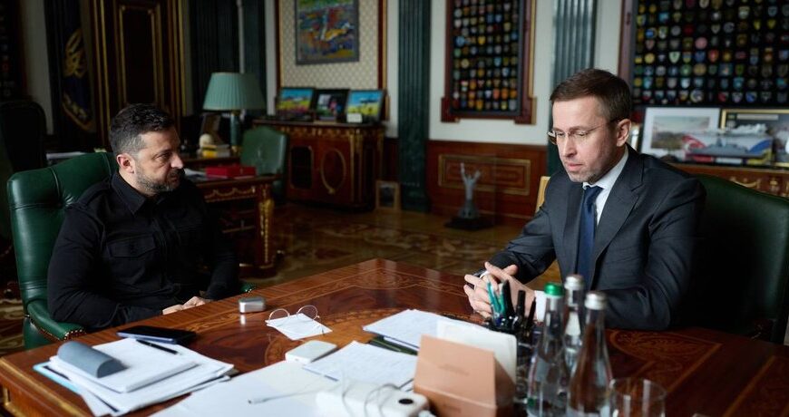 Головна 73 Завершуємо навчання перед зимою: Корецький зустрівся зі “слугами народу”