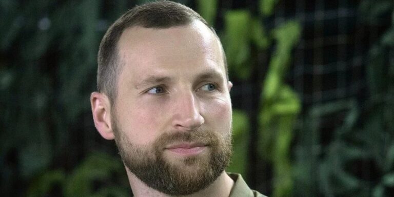 Федоров покидає Мінцифри: хто перейме крісло міністра оборони? 15