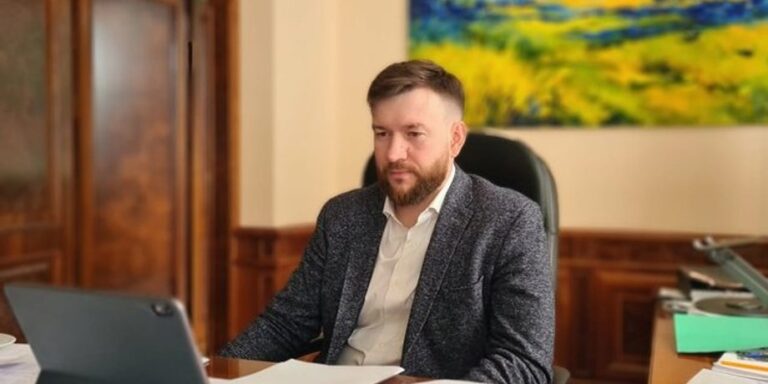 Команда Мінсоцполітики готується до відставки: чи полетить голова? 14 Команда Мінсоцполітики готується до відставки: чи полетить голова? 14