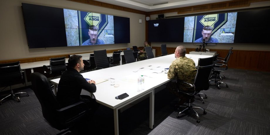 Зеленський мобілізує корпус: обговорення кадрових рішень з командирами ЗСУ