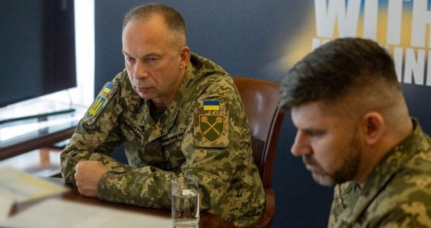 Головна 99 Зеленський окреслив майбутнє Сирського та Гнатова після звільнення з посад