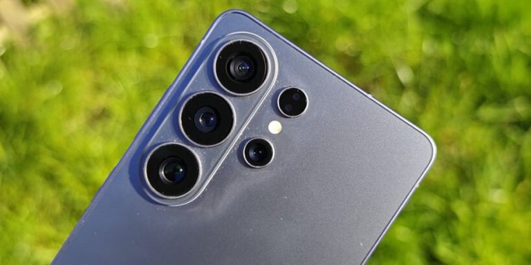 Samsung Galaxy проти OnePlus: хто виграв битву камер смартфонів (фоторепортаж) 30 Samsung Galaxy проти OnePlus: хто виграв битву камер смартфонів (фоторепортаж) 30