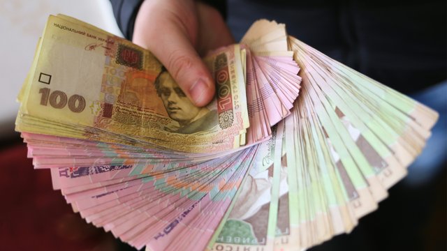 Уряд запровадив модель фінансування послуг підтримуваного проживання, яка базується на принципі "кошти надаються особі". 3 Уряд запровадив модель фінансування послуг підтримуваного проживання, яка базується на принципі "кошти надаються особі". 3