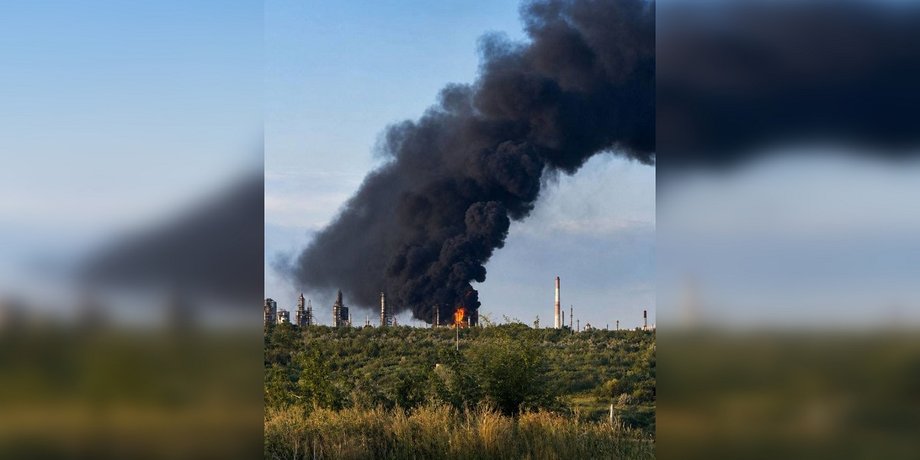 Дрони атакували НПЗ на Самарщині: у Сизрані палає нафтопереробне підприємство 4 Дрони атакували НПЗ на Самарщині: у Сизрані палає нафтопереробне підприємство 4