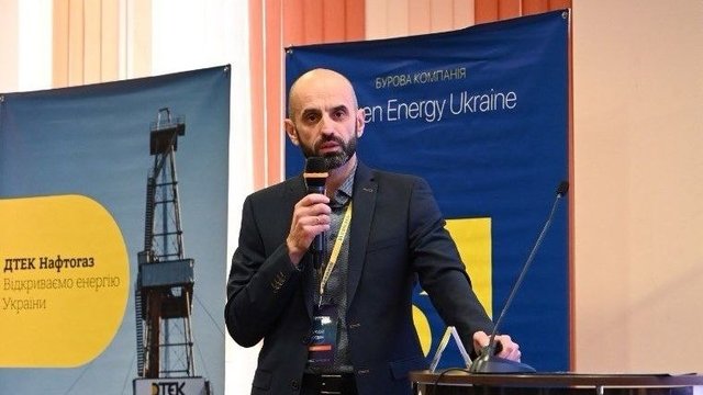 "Укрнафта" планує запустити мобільні автозаправні станції, якщо виникне така потреба, – повідомив генеральний директор. 2 "Укрнафта" планує запустити мобільні автозаправні станції, якщо виникне така потреба, – повідомив генеральний директор. 2