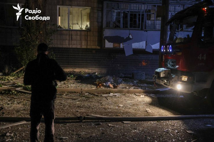 Київ відбиває масовану атаку: 12 загиблих, десятки поранених. 13 Київ відбиває масовану атаку: 12 загиблих, десятки поранених. 13