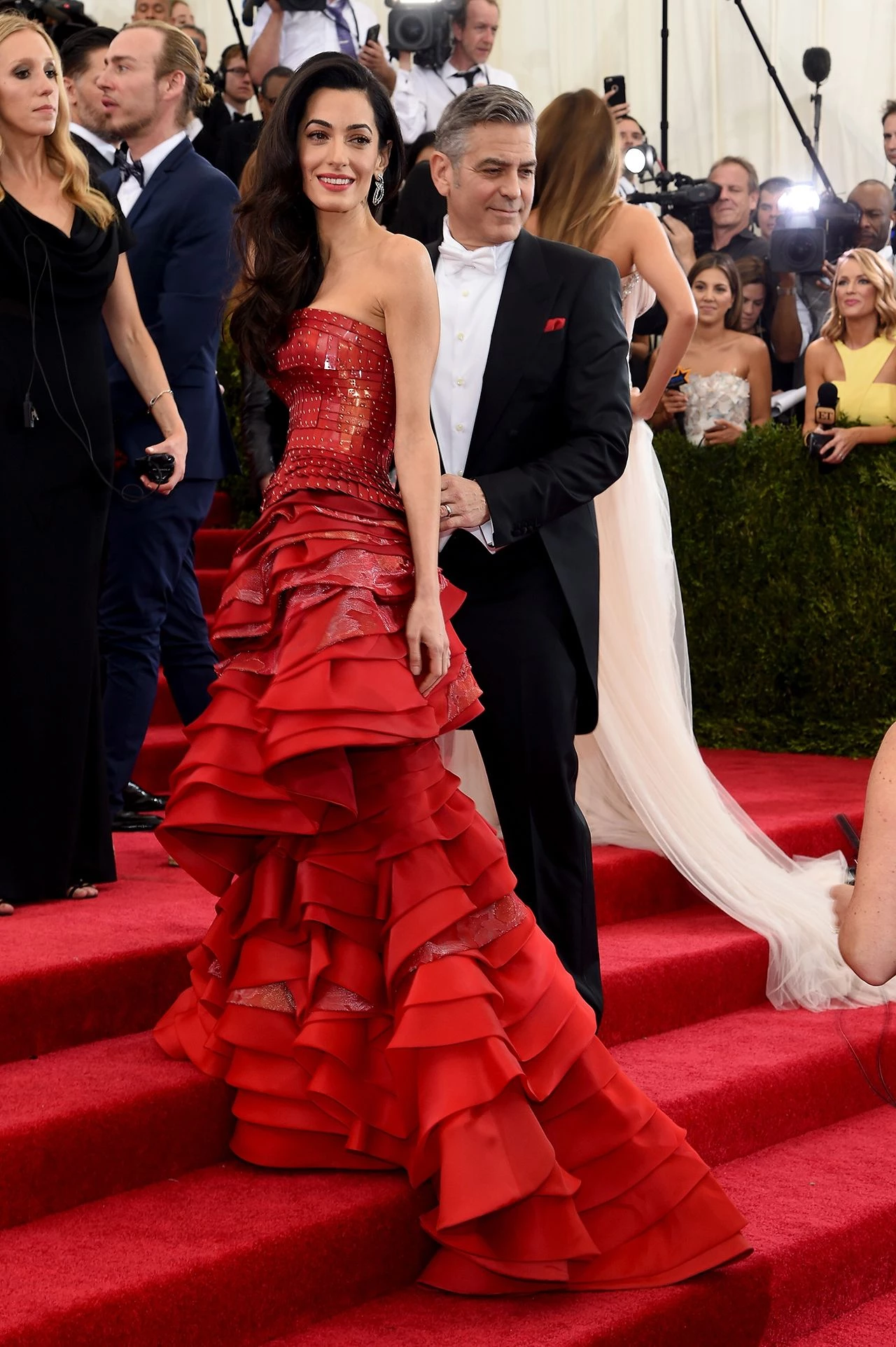 Гальяно на Met Gala: 17 епатажних образів, що увійшли в історію 25 Гальяно на Met Gala: 17 епатажних образів, що увійшли в історію8