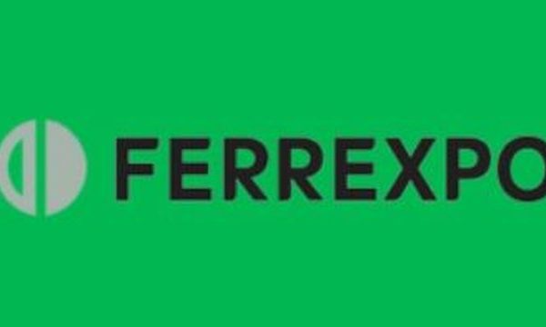 Ferrexpo зупинила діяльність в Україні, корабель з концентратом вартістю 5-6 мільйонів доларів, уражений ворогом, буксирують у порту