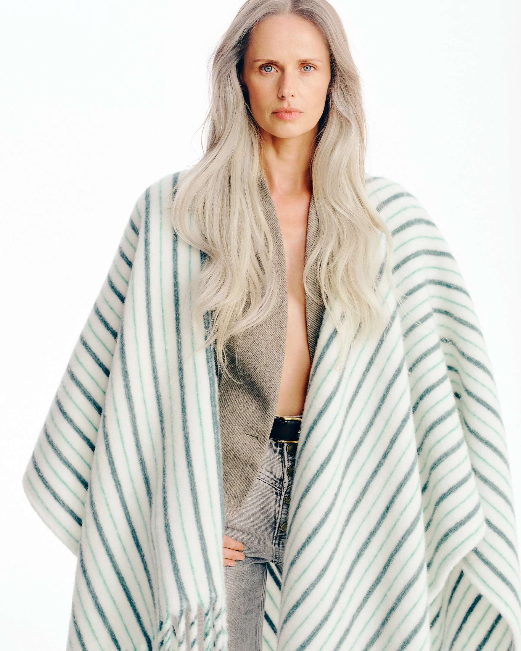 the COAT by Katya Silchenko: Розкрий осінь з новою міжсезонною колекцією" 17 "the COAT by Katya Silchenko: Розкрий осінь з новою міжсезонною колекцією"5