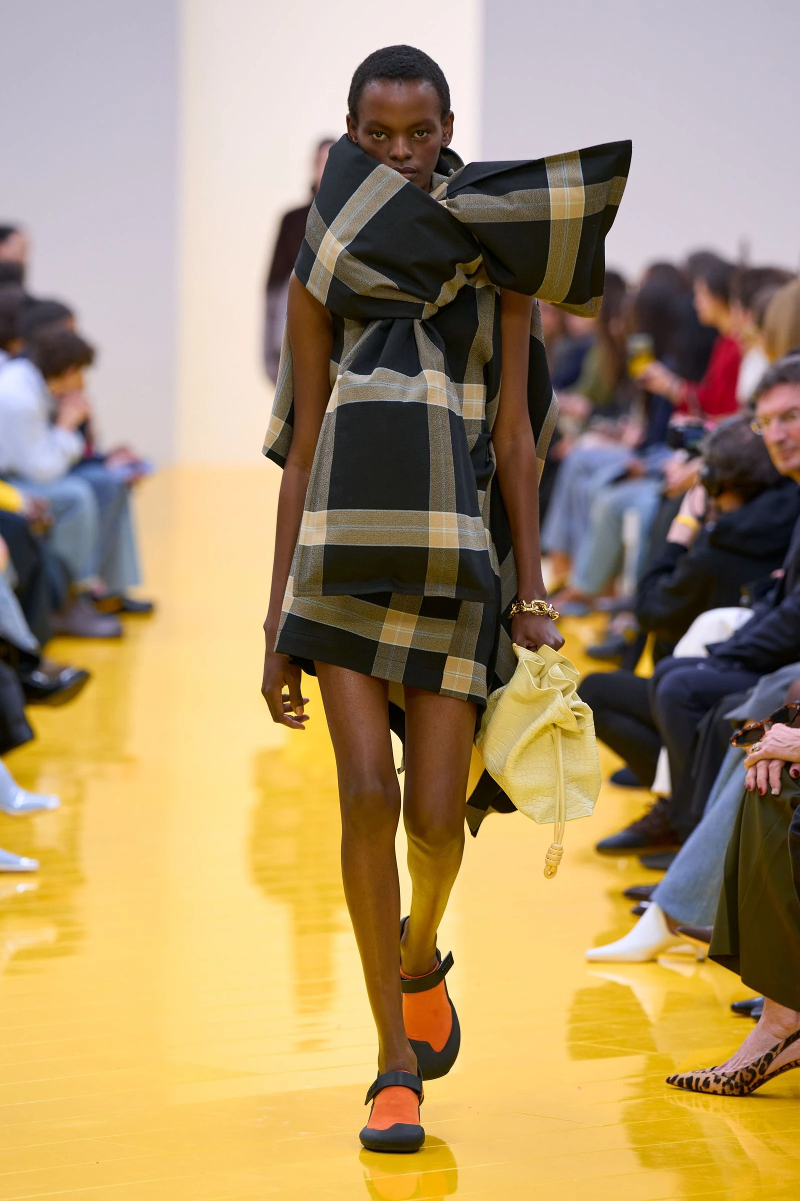 Loewe25