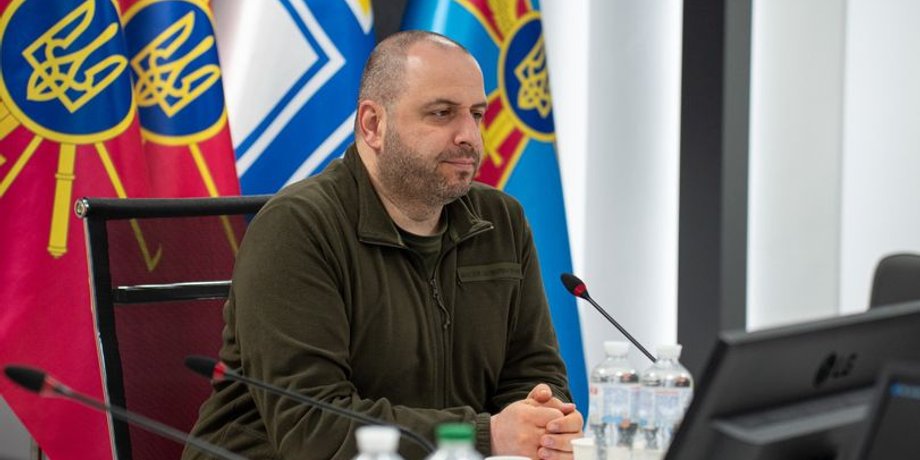 НАБУ розслідує можливе зловживання владою міністром оборони Умєровим 2 НАБУ розслідує можливе зловживання владою міністром оборони Умєровим 2