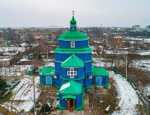 Головна 74 Знищено найстаріший храм України: росіяни зруйнували унікальну дерев’яну архітектуру без…