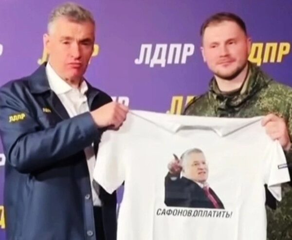 ЗМІ: Упіймали екс-помічника ЛДПРівця Жириновського, героя мему “Сафонов, заплати!”