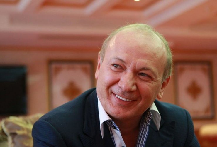 Зеленський вдарив санкціями по творцях "Маші та Ведмедя" 2 Зеленський вдарив санкціями по творцях "Маші та Ведмедя" 2