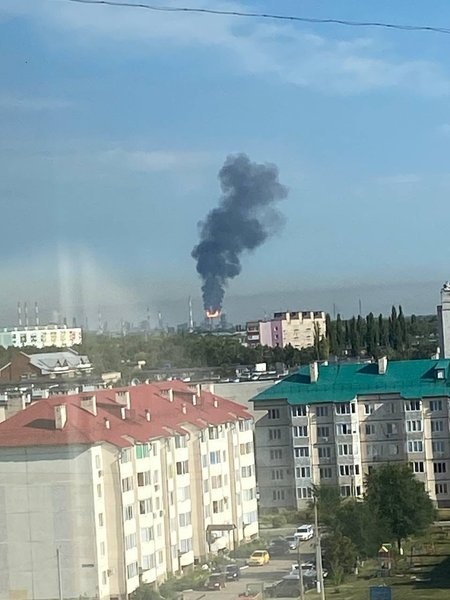Безпілотники запалили НПЗ та склади в Башкортостані: Крим занурився в темряву 7 Безпілотники запалили НПЗ та склади в Башкортостані: Крим занурився в темряву 7