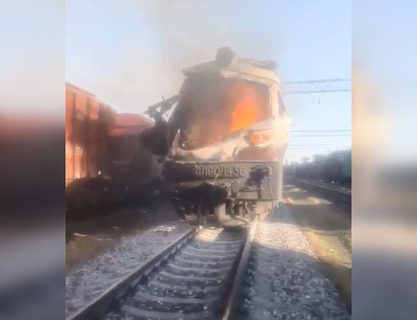 Росіяни ціляться у залізницю: новий удар РФ пошкодив локомотив під Одесою