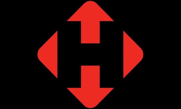 Нічна атака ворога зруйнувала сортувальний центр “Нової пошти” в Києві, троє загиблих, 8 травмованих