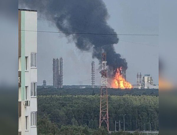 ЗСУ атакували хімзавод у Тобольську: перші кадри наслідків