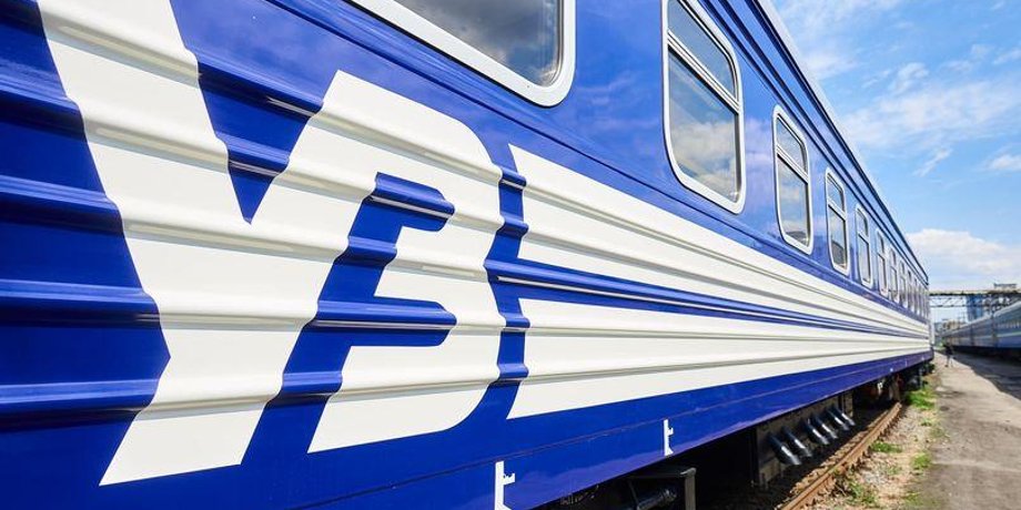 Укрзалізниця коригує рух: автобусні пересадки та затримки поїздів — що сталося