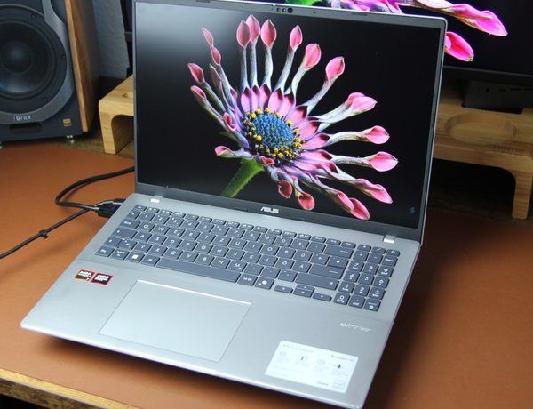 Опануй навчання: ТОП-5 ноутбуків 2026 року від ASUS, Lenovo та Apple, що змінять гру