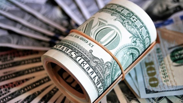 Минулого тижня Національний банк України зменшив обсяги валютних інтервенцій на 10,5%. 2