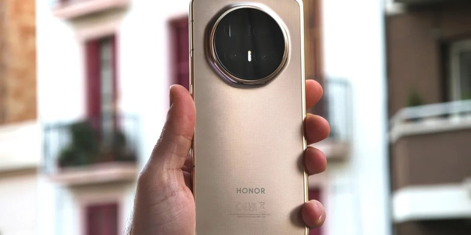 Honor Play 11 Pro: розкрито смартфон-монстр на 7000 мА·год (фото) 3 Honor Play 11 Pro: розкрито смартфон-монстр на 7000 мА·год (фото) 3