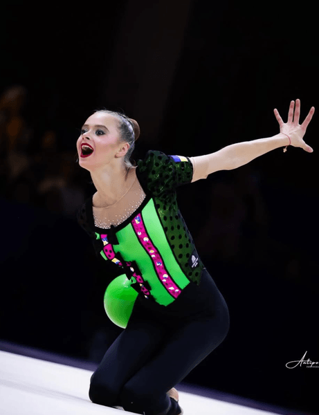 Таїсія Онофрійчук здобула золото на Чемпіонаті світу з художньої гімнастики 6 Таїсія Онофрійчук здобула золото на Чемпіонаті світу з художньої гімнастики 6