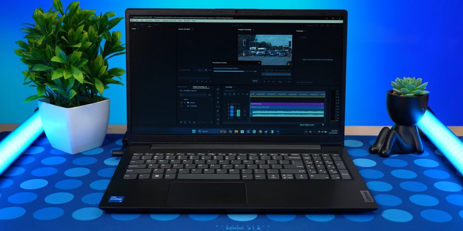 Lenovo приголомшує: новий 15-дюймовий ноутбук працює без підзарядки понад 18 годин 5 Lenovo приголомшує: новий 15-дюймовий ноутбук працює без підзарядки понад 18 годин 5