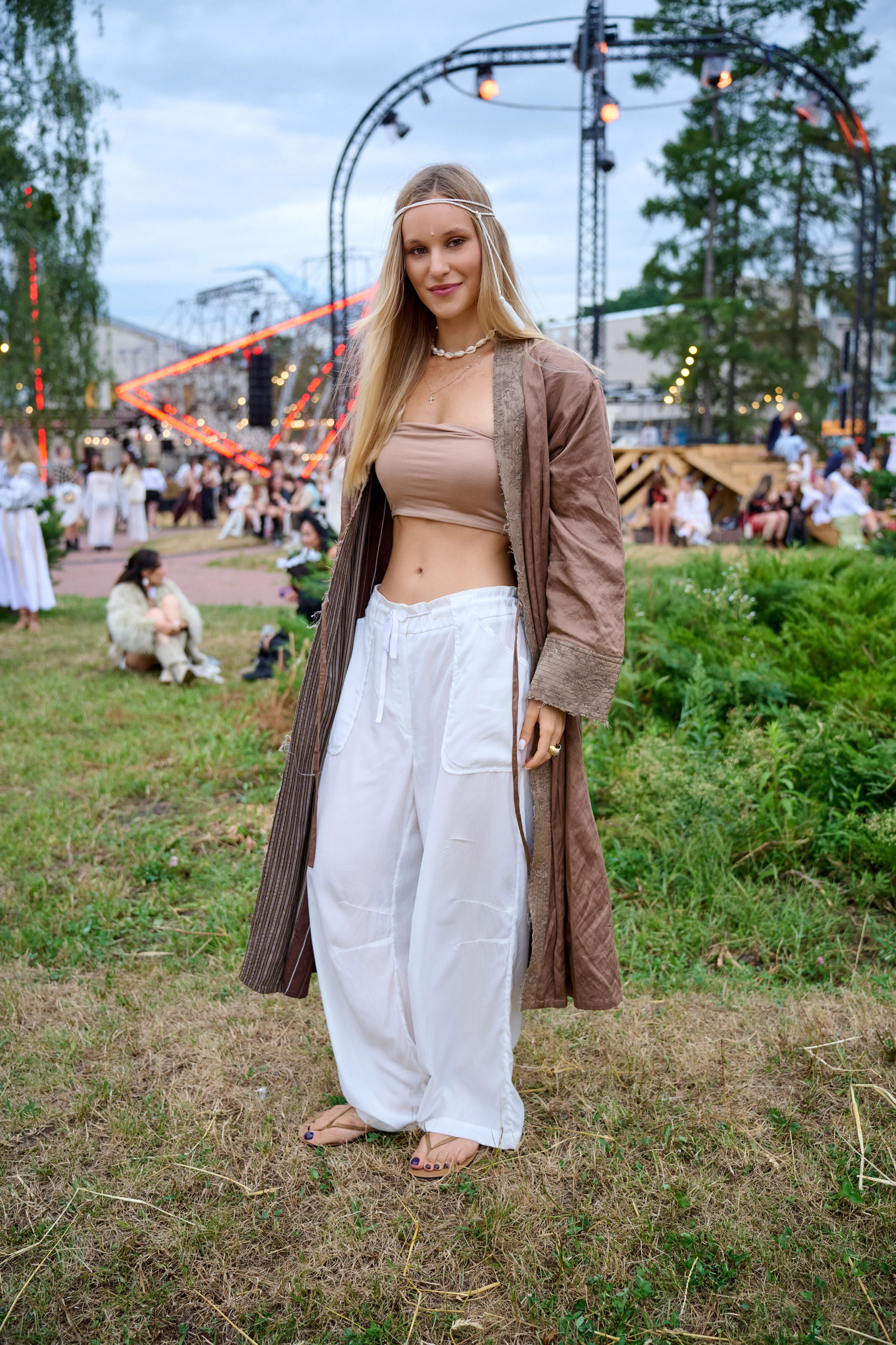 Streetstyle: Найяскравіші луки гостей фестивалю "Вирій"76