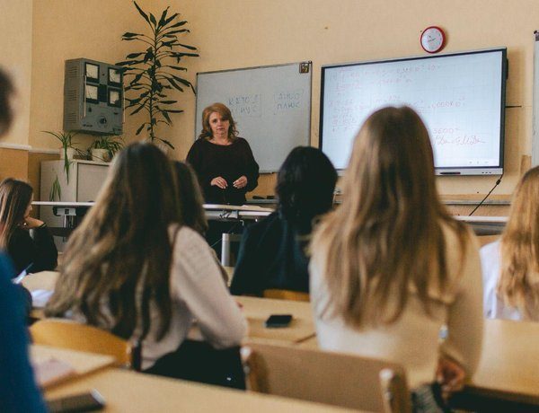 Литва замінює Ломоносова Шевченком: усунення російської спадщини зі шкільних програм