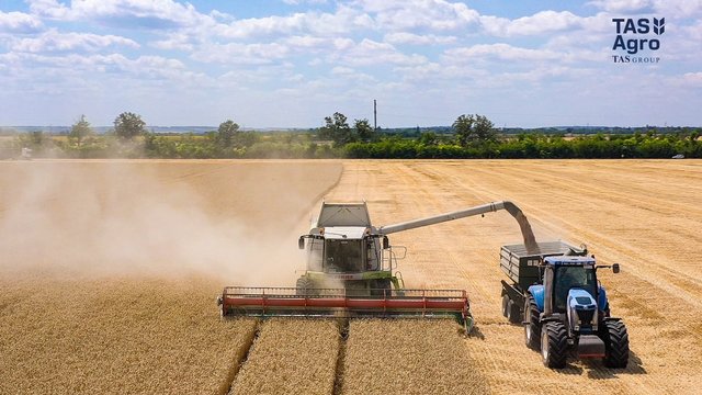 "ТАС Агро" завершило збір ранніх зернових і олійних культур з площі 33,5 тис. га 2 "ТАС Агро" завершило збір ранніх зернових і олійних культур з площі 33,5 тис. га 2