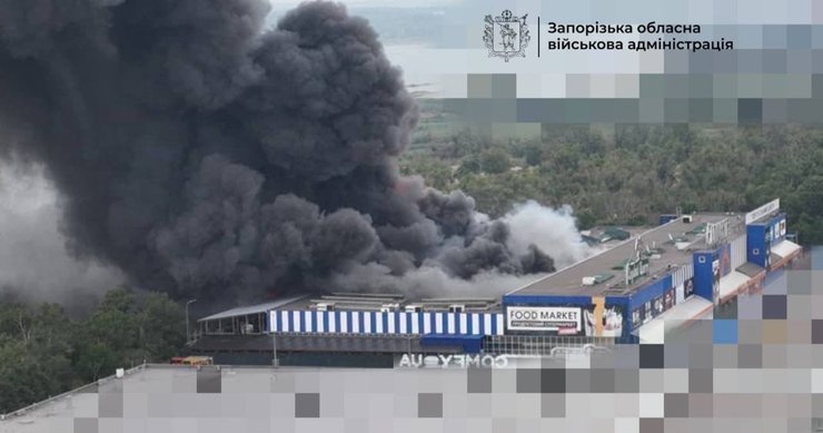 Удар по "Епіцентру" в Запоріжжі: як минув ворожий обстріл 28 серпня 2 Удар по "Епіцентру" в Запоріжжі: як минув ворожий обстріл 28 серпня 2