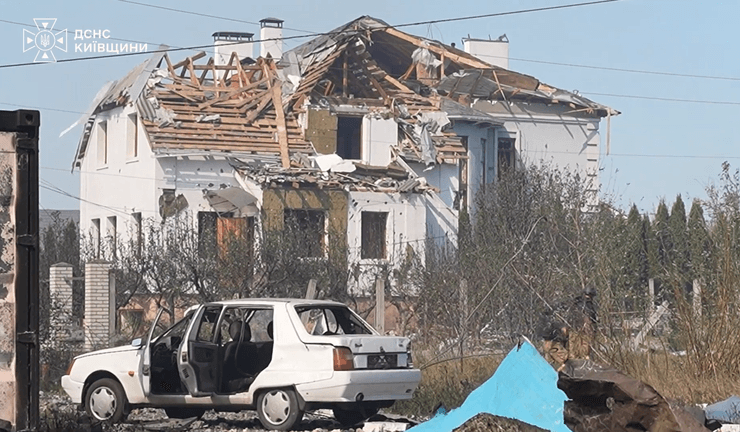 Зеленський шокував масштабом трагедії: потужні вибухи сколихнули село Мила 6 Зеленський шокував масштабом трагедії: потужні вибухи сколихнули село Мила 6