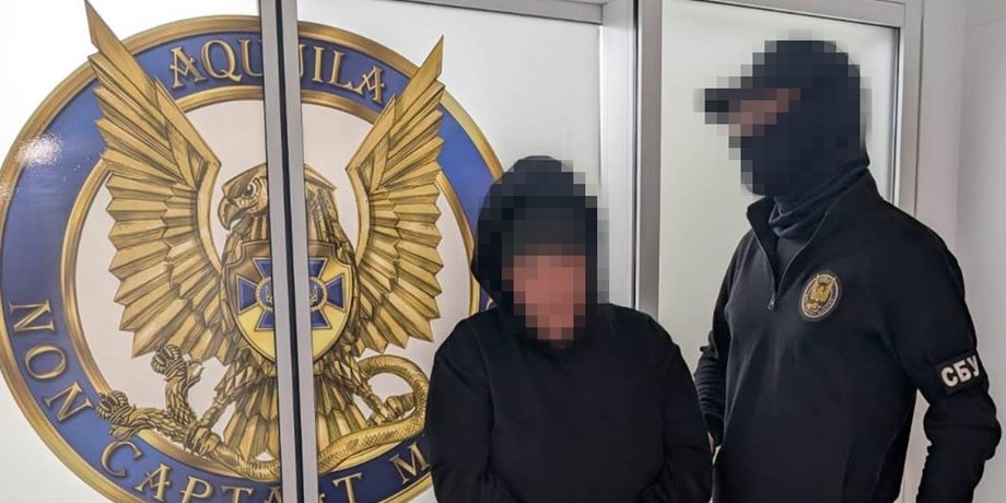 СБУ викрила та затримала російську агентку в Києві, запобігши замаху на опозиціонера. 3