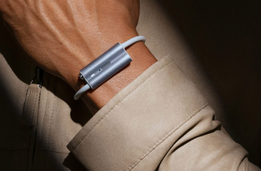 Головна 87 Fitbit презентував браслет, що піклується про здоров’я вашої родини